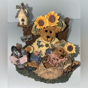 Boyds Bears & Friends figure